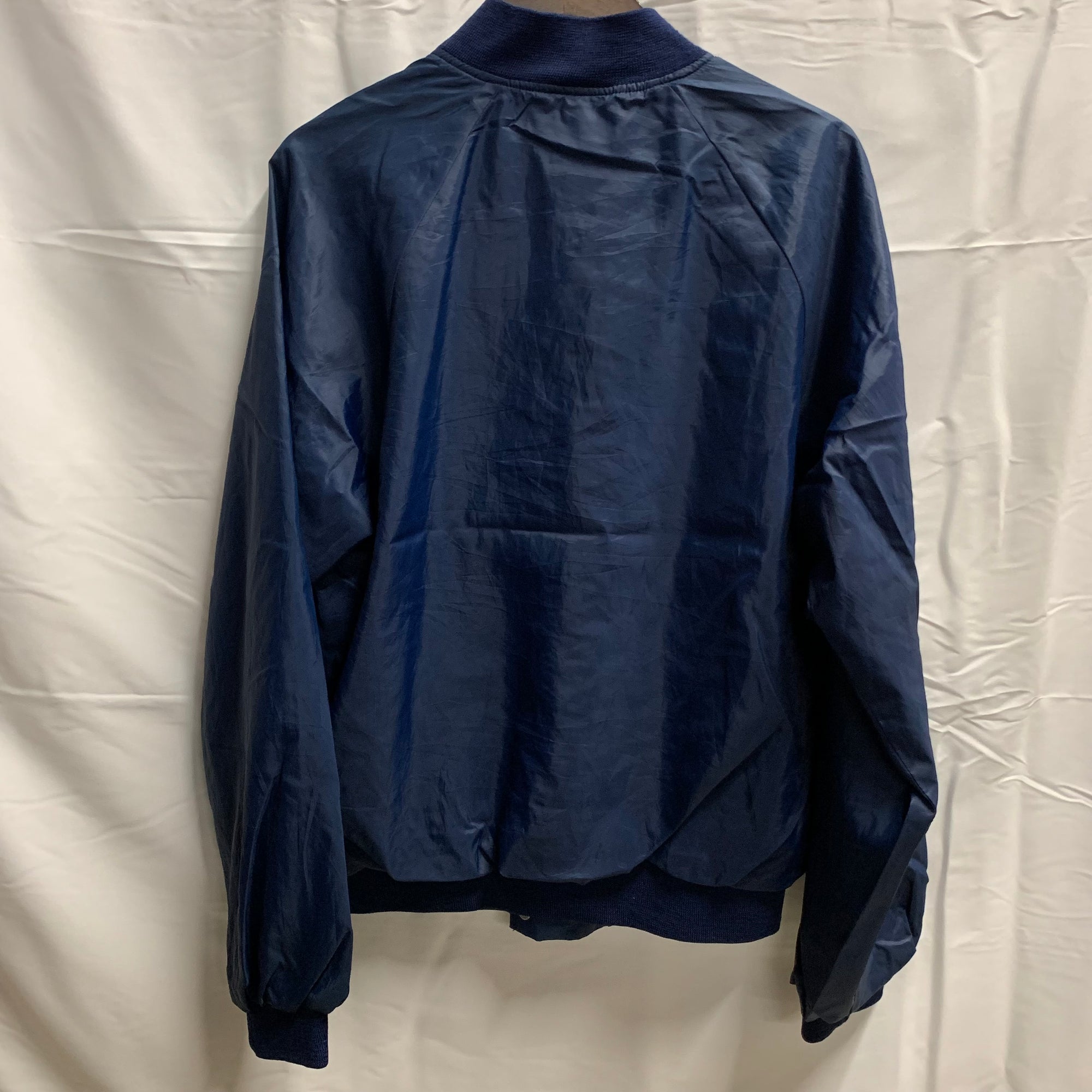 【中古】【古着】HARTWELL ワンポイント ナイロンジャケット ネイビー Mサイズ