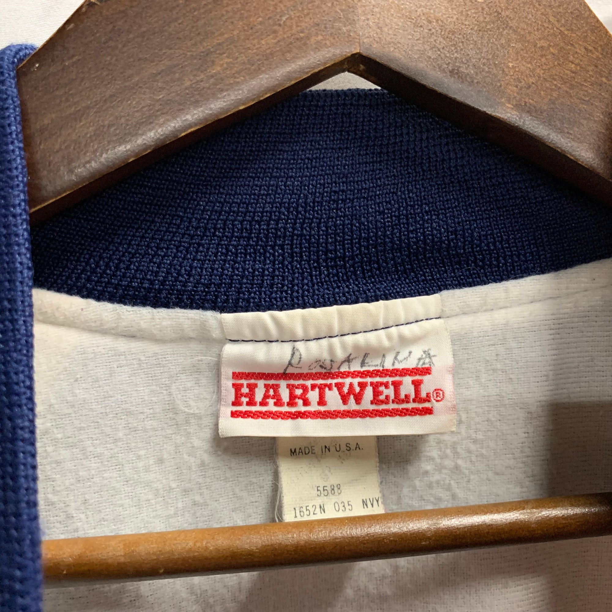 【中古】【古着】HARTWELL ワンポイント ナイロンジャケット ネイビー Mサイズ