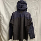 【中古】【古着】tilak ロゴ アウター モスグリーン×ネイビー XSサイズ