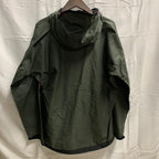 【中古】【古着】Klättermusen ロゴ アウター モスグリーン Mサイズ