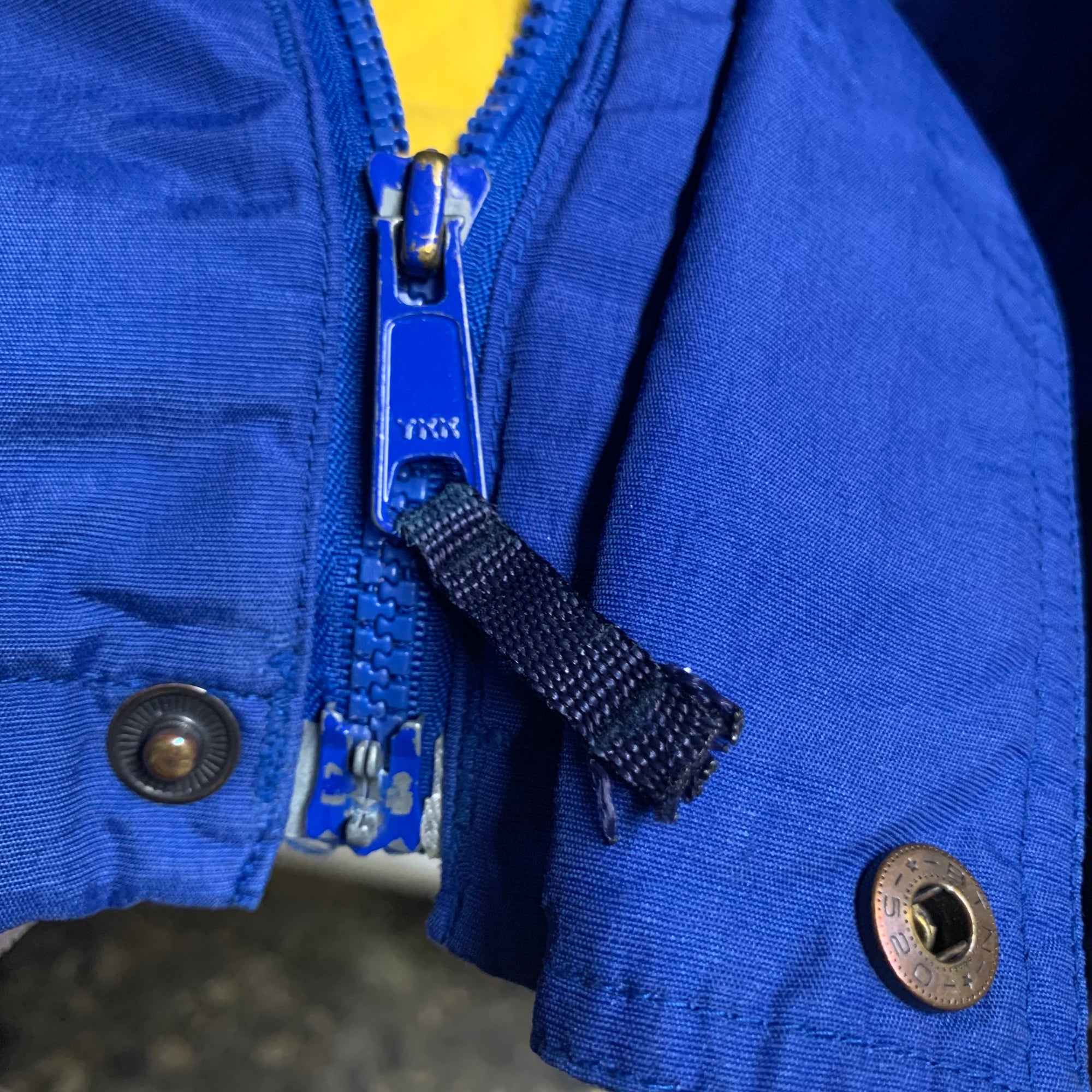 【中古】【古着】Columbia ワンポイント マウンテンジャケット ブルー×ネイビー XXLサイズ