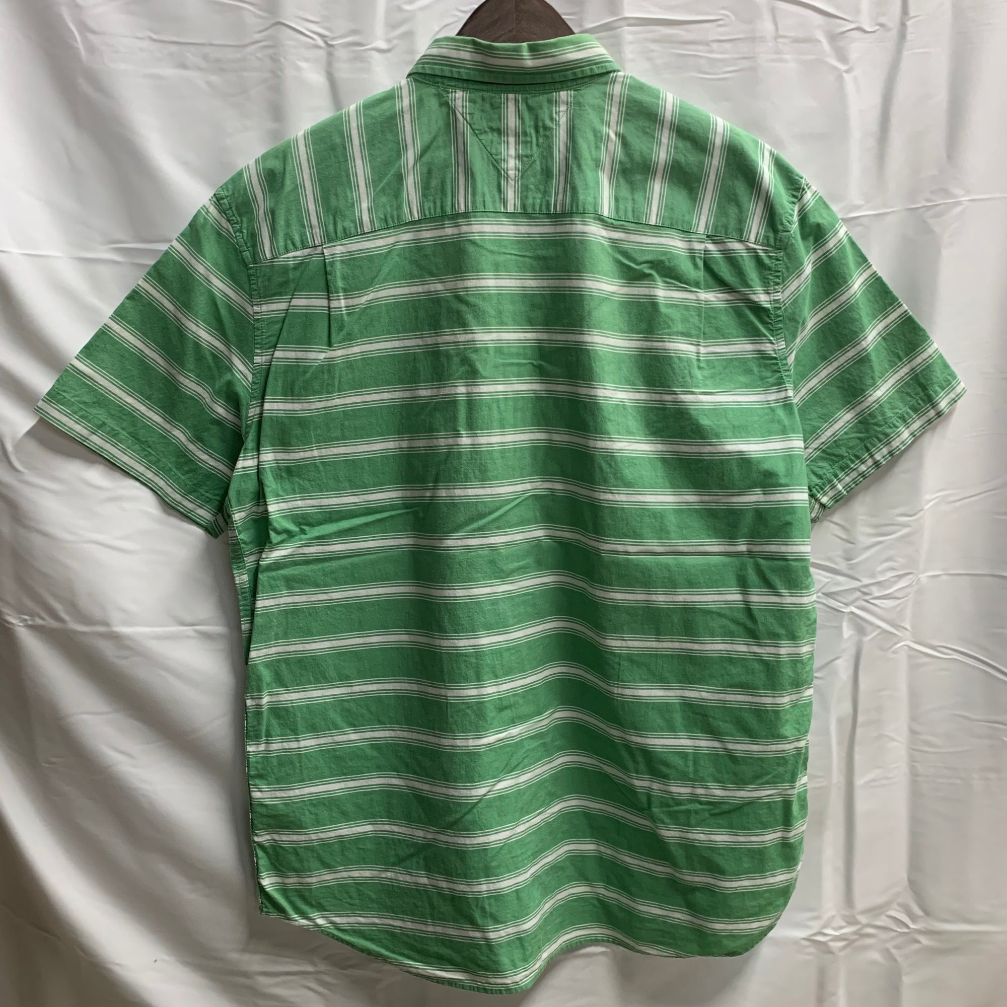 【中古】【古着】TOMMY HILFIGER ストライプ シャツ グリーン×ホワイト XLサイズ