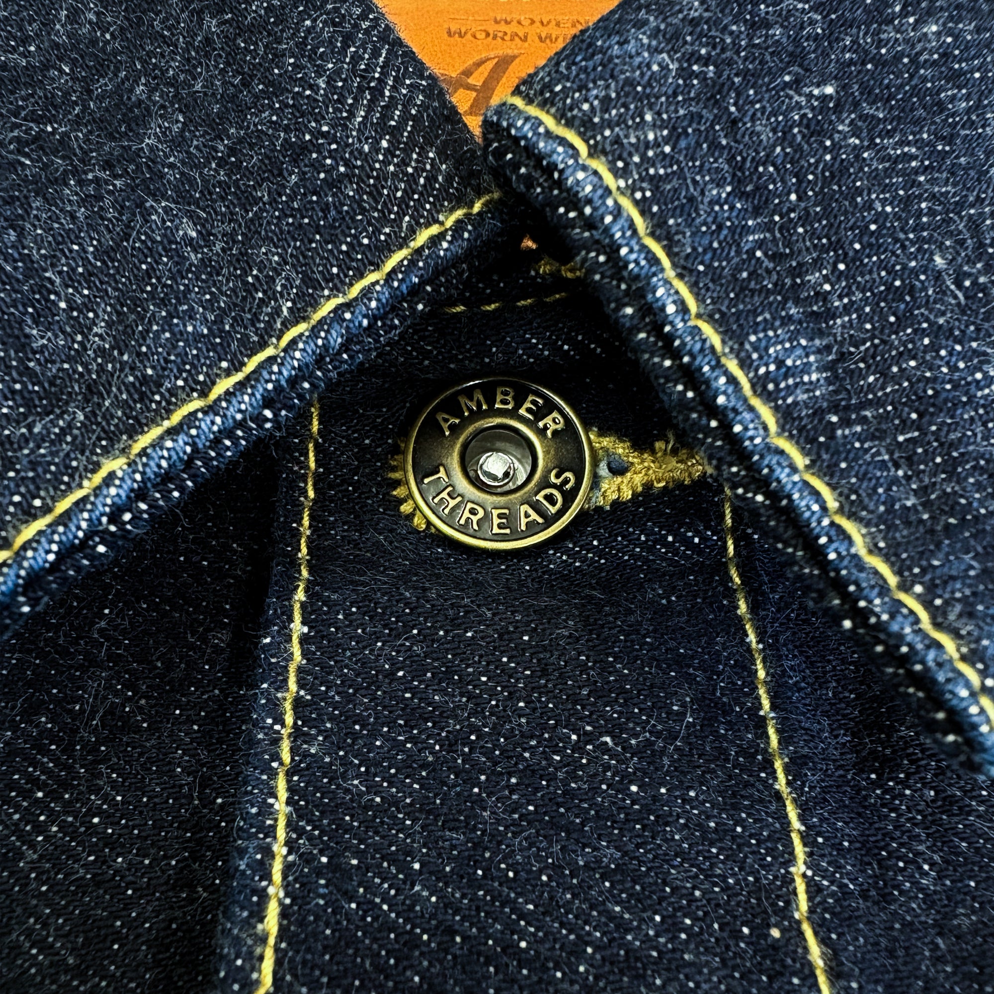 Amber Threads 1st デニムジャケット ボタン ディテール