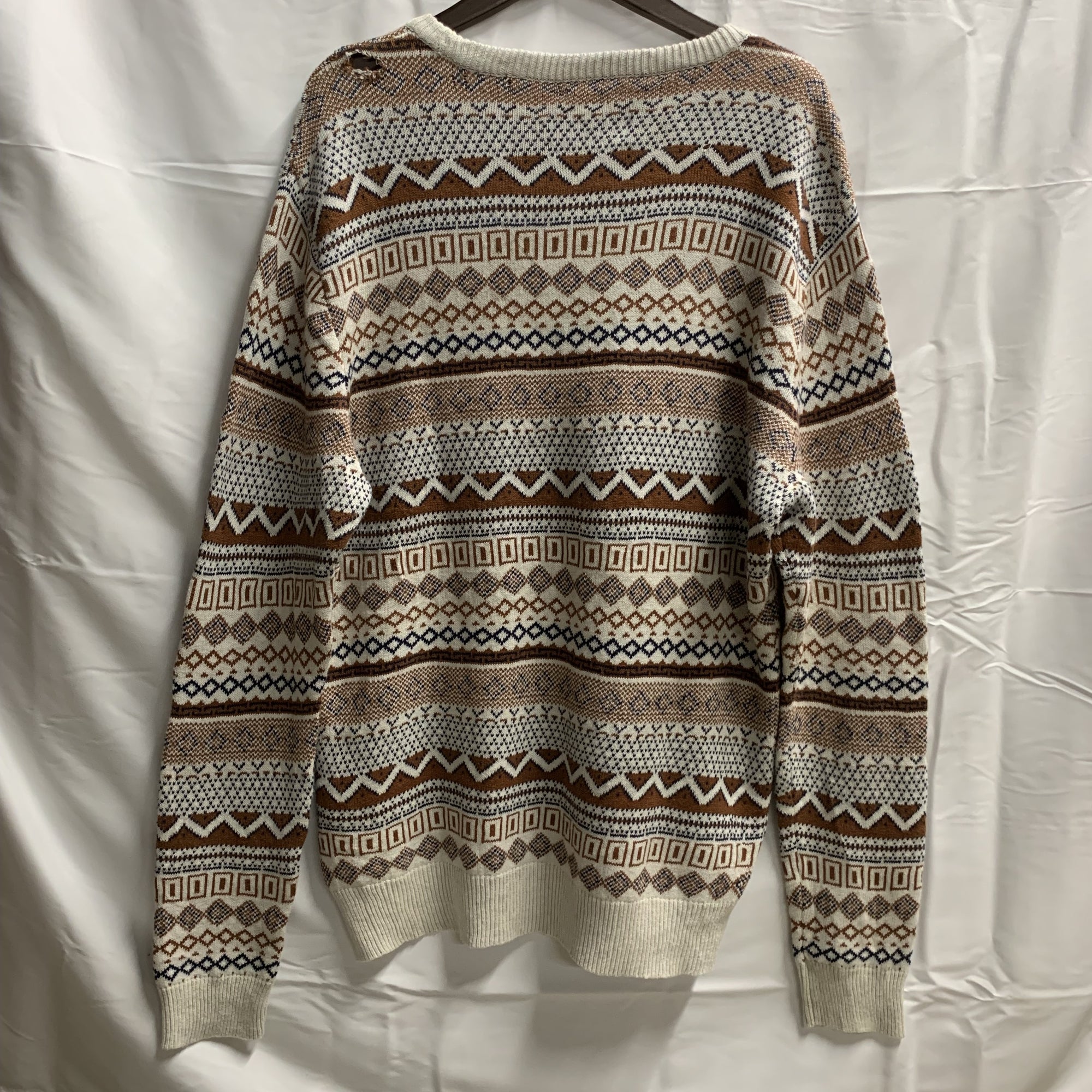 【中古】【古着】AMERICAN RAG CIE 柄 ニット ホワイト×ブラウン×ネイビー Lサイズ