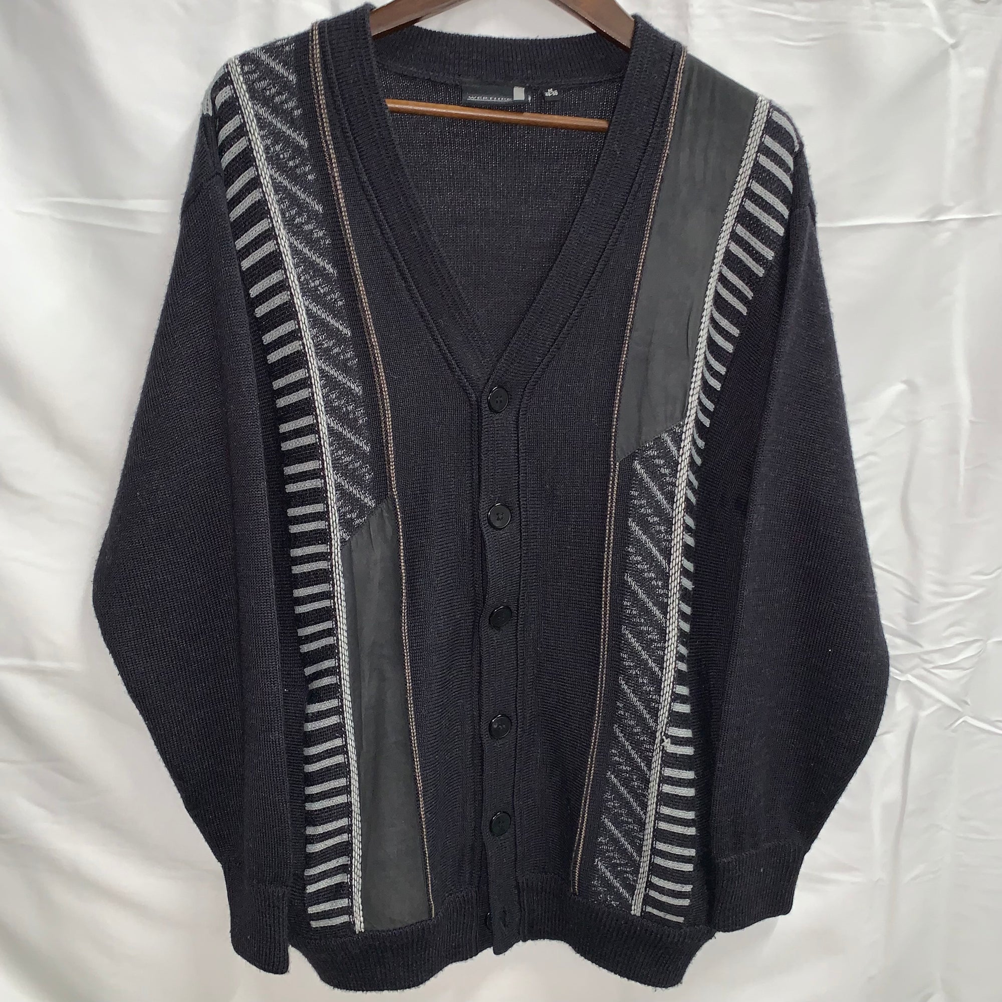 【中古】【古着】WERTHER ストライプ カーディガン ブラック×ホワイト Mサイズ