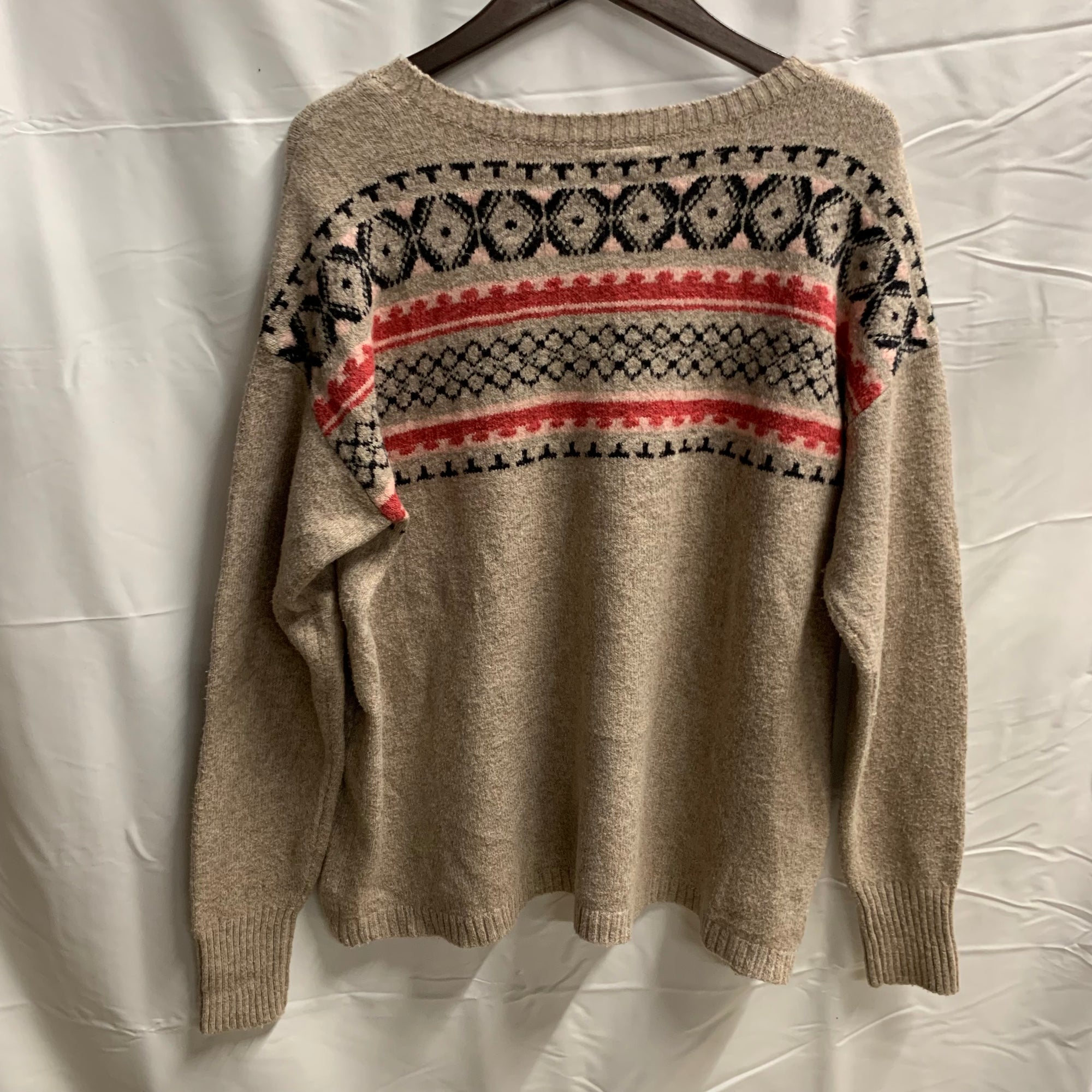 【中古】【古着】st.john's bay 柄 ニット ベージュ×ピンク Lサイズ