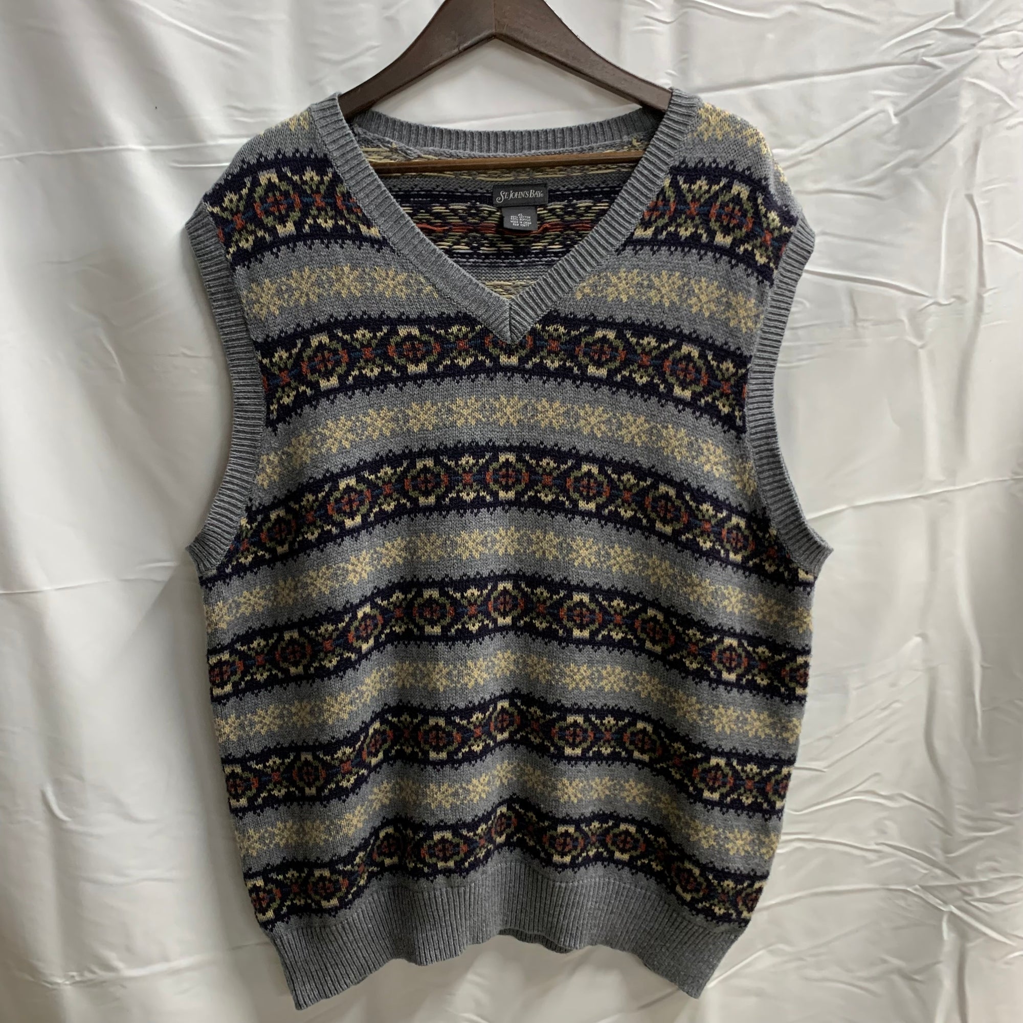 【中古】【古着】st.john's bay 柄 ニット グレー×アイボリー XLサイズ