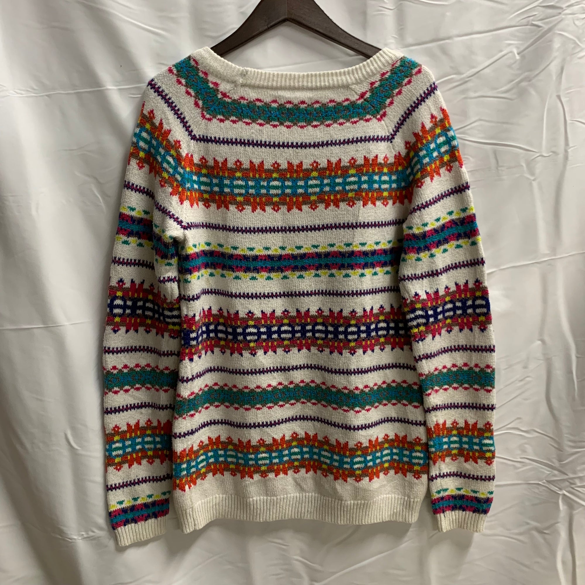 【中古】【古着】Old Navy 柄 ニット ホワイト×ピンク×ネイビー Mサイズ