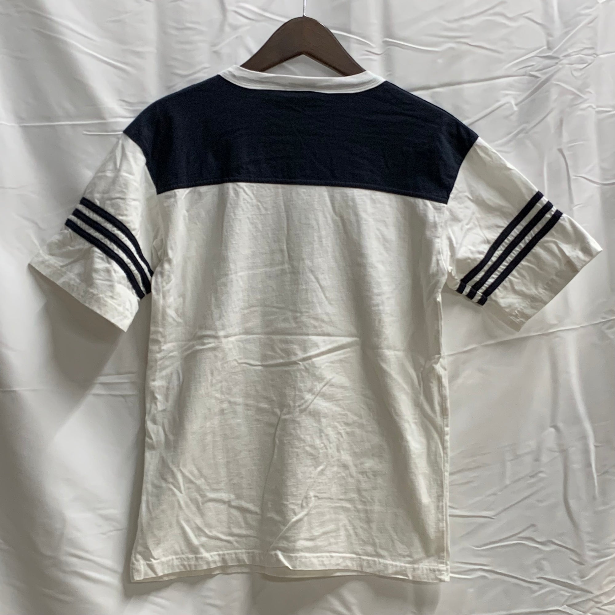 【中古】【古着】PARADISE LAHAINA ロゴ Tシャツ ホワイト×ブラック Sサイズ