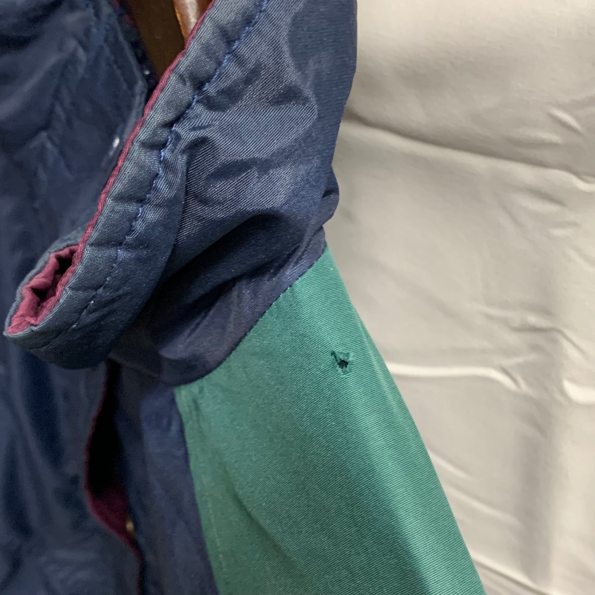【中古】【古着】Columbia ワンポイント ライトジャケット ネイビーブルー Lサイズ
