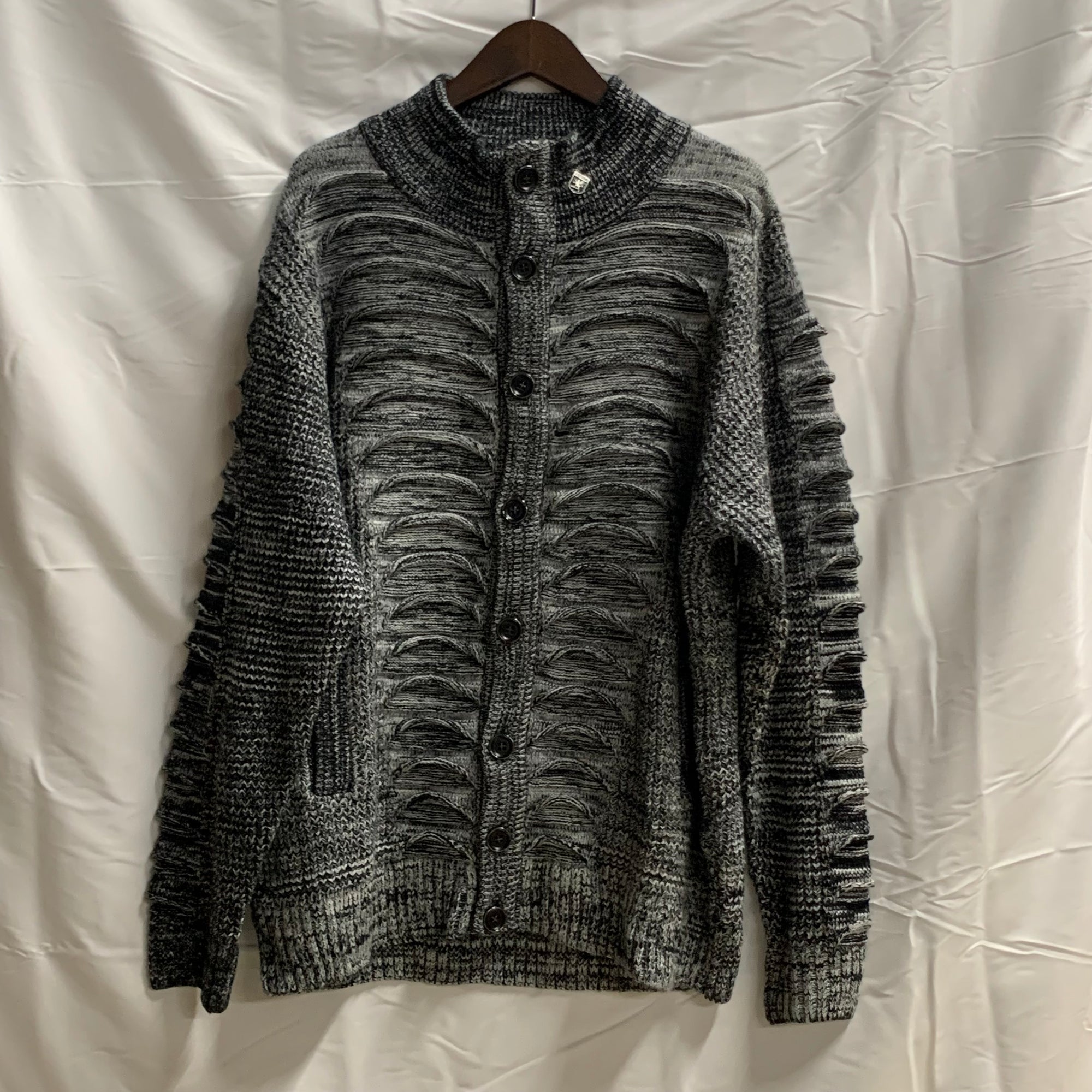 【中古】【古着】Stacy Adams 柄 ３Dニット グレー×ブラック Mサイズ
