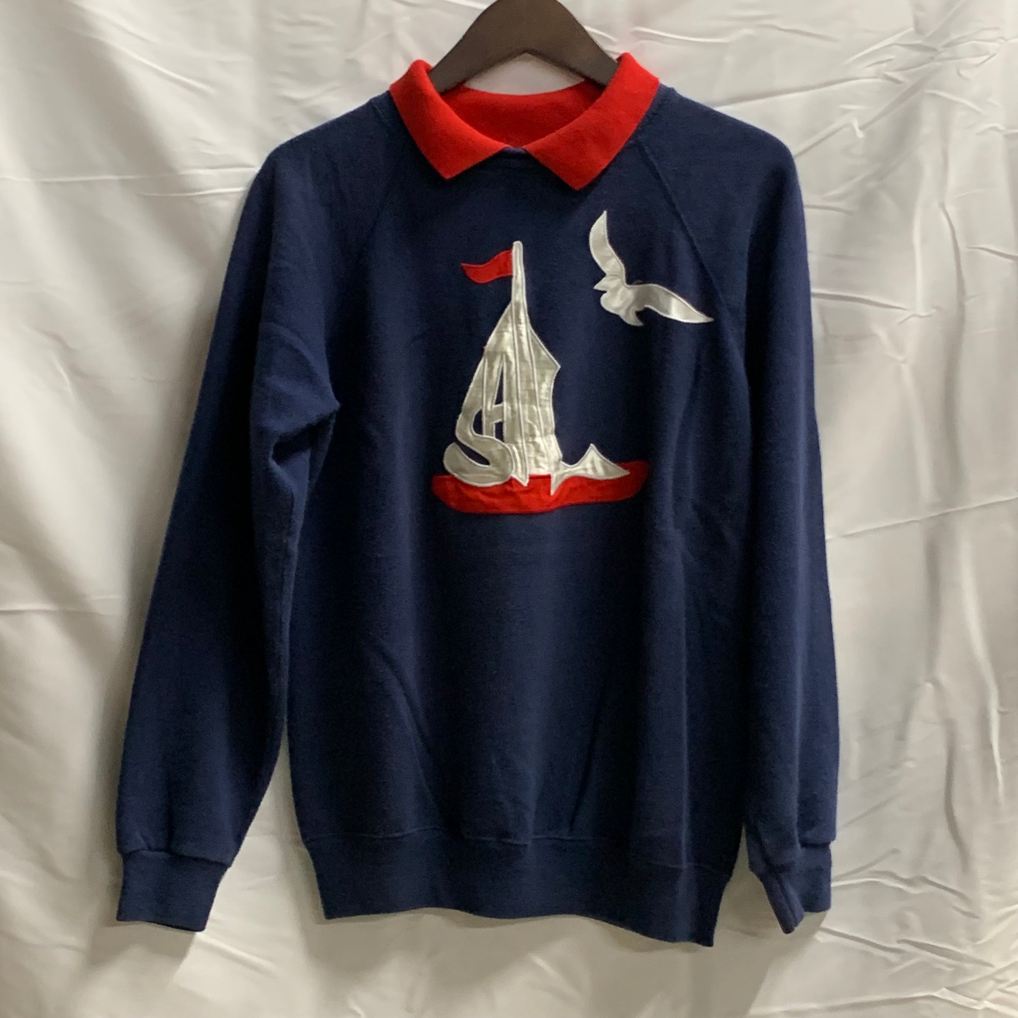 【中古】【古着】Hanes ワッペン スウェットトレーナー ネイビー×ホワイト×レッド Mサイズ