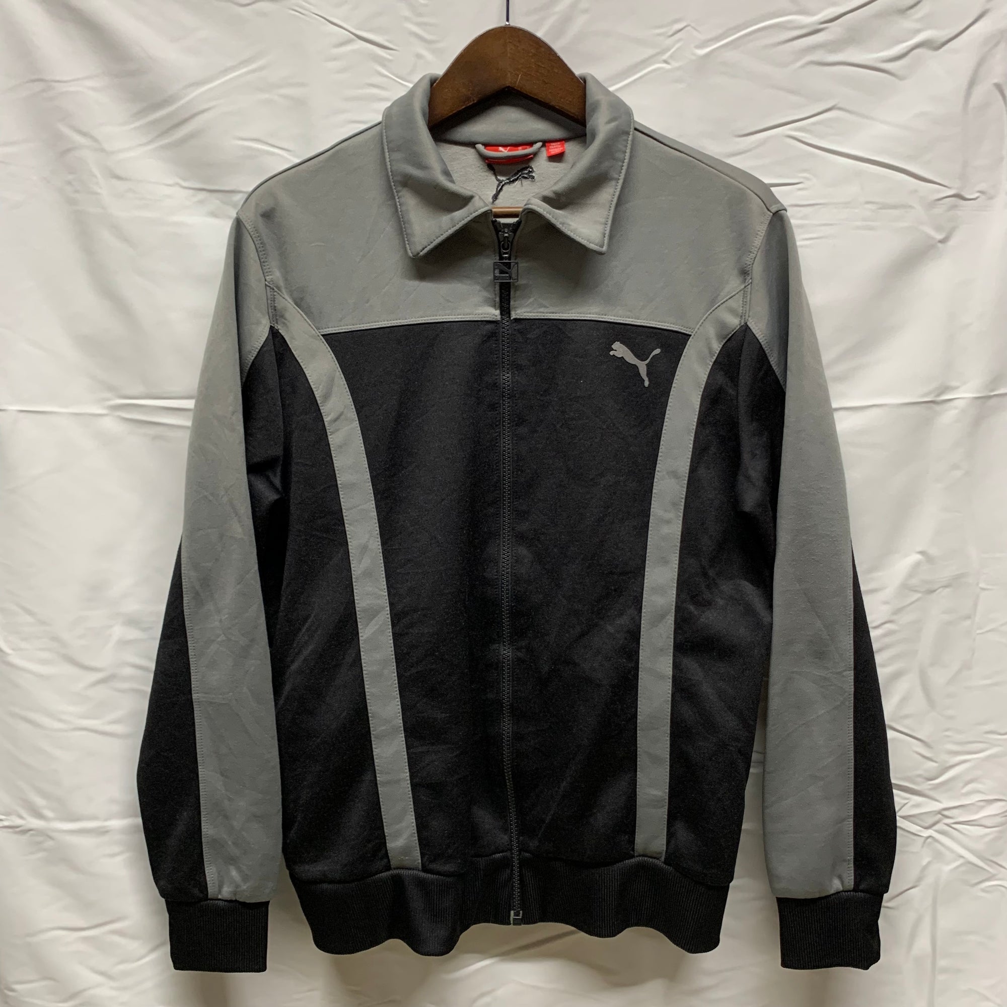 【中古】【古着】PUMA ワンポイント トラックジャケット グレー×ブラック Sサイズ