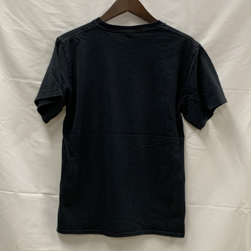 【中古】【古着】 前面プリント Tシャツ ブラック×ホワイト×レッド S/Pサイズ