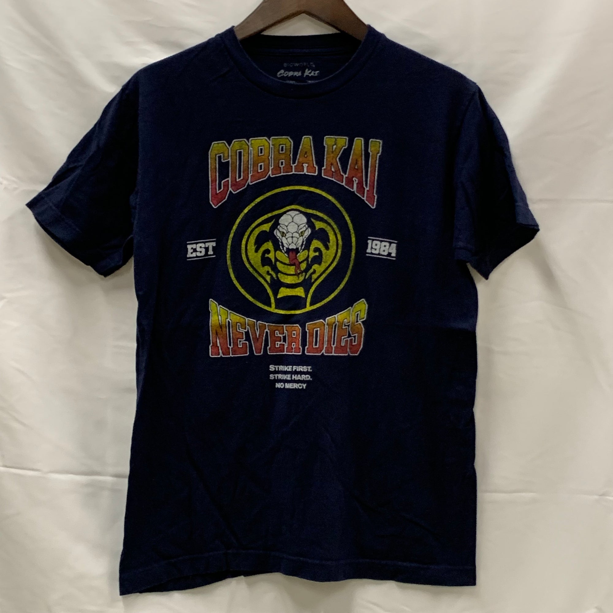 【中古】【古着】プリント Tシャツ ネイビー×イエロー×ホワイト Mサイズ