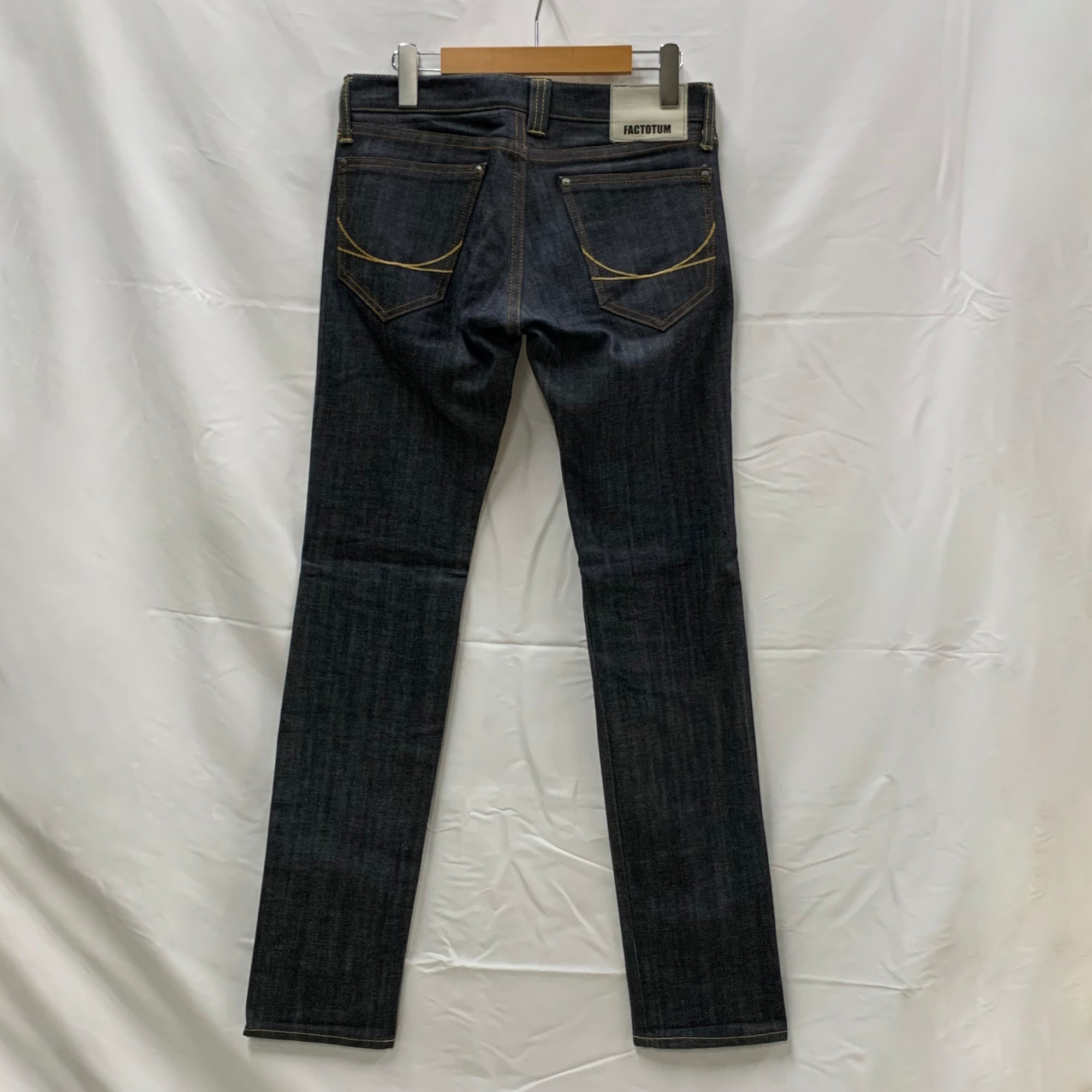 【中古】【古着】FACTOTUM 無地 デニムパンツ グレー 29サイズ