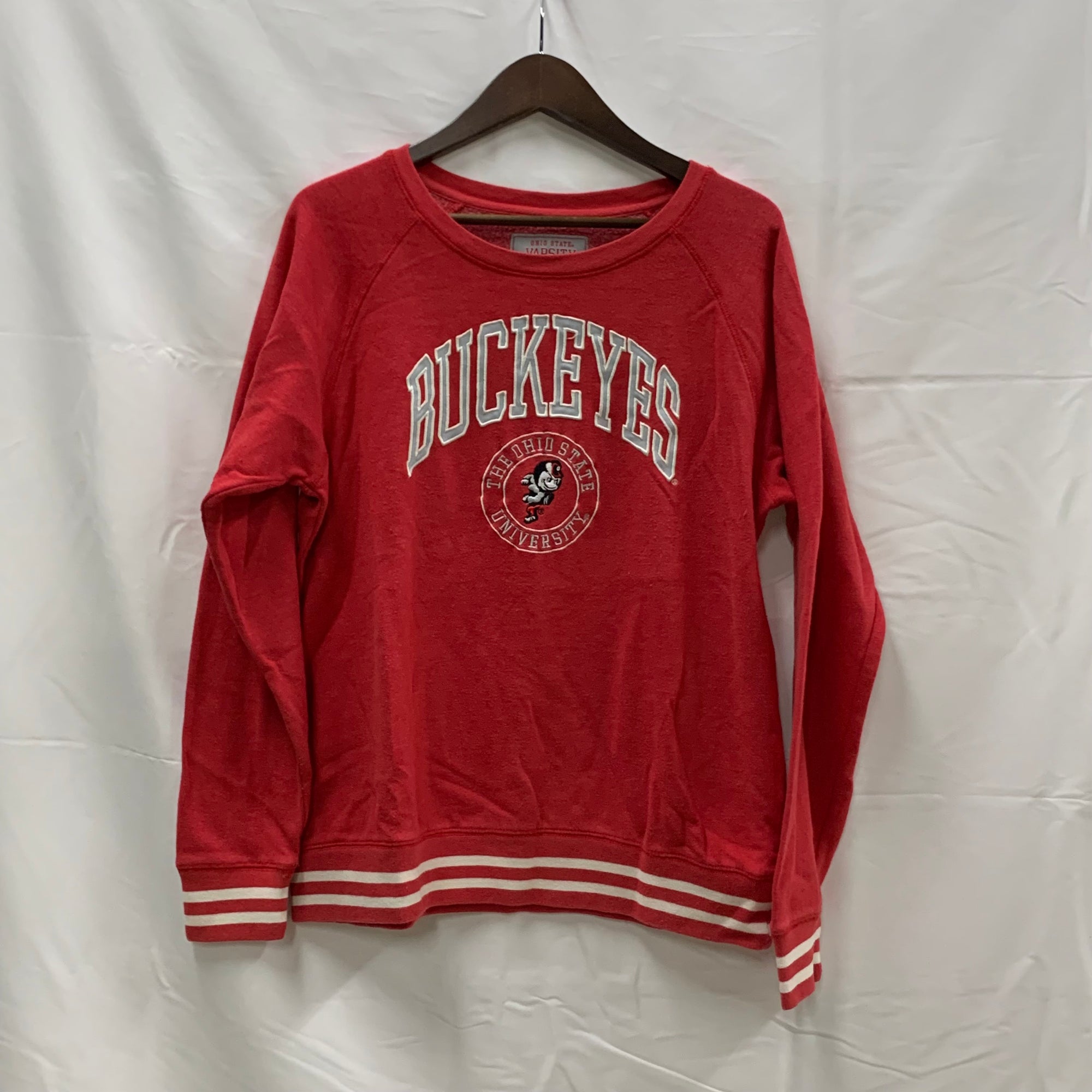 【中古】【古着】Varsity Authentic Apparel 刺繍 トレーナー レッド Lサイズ
