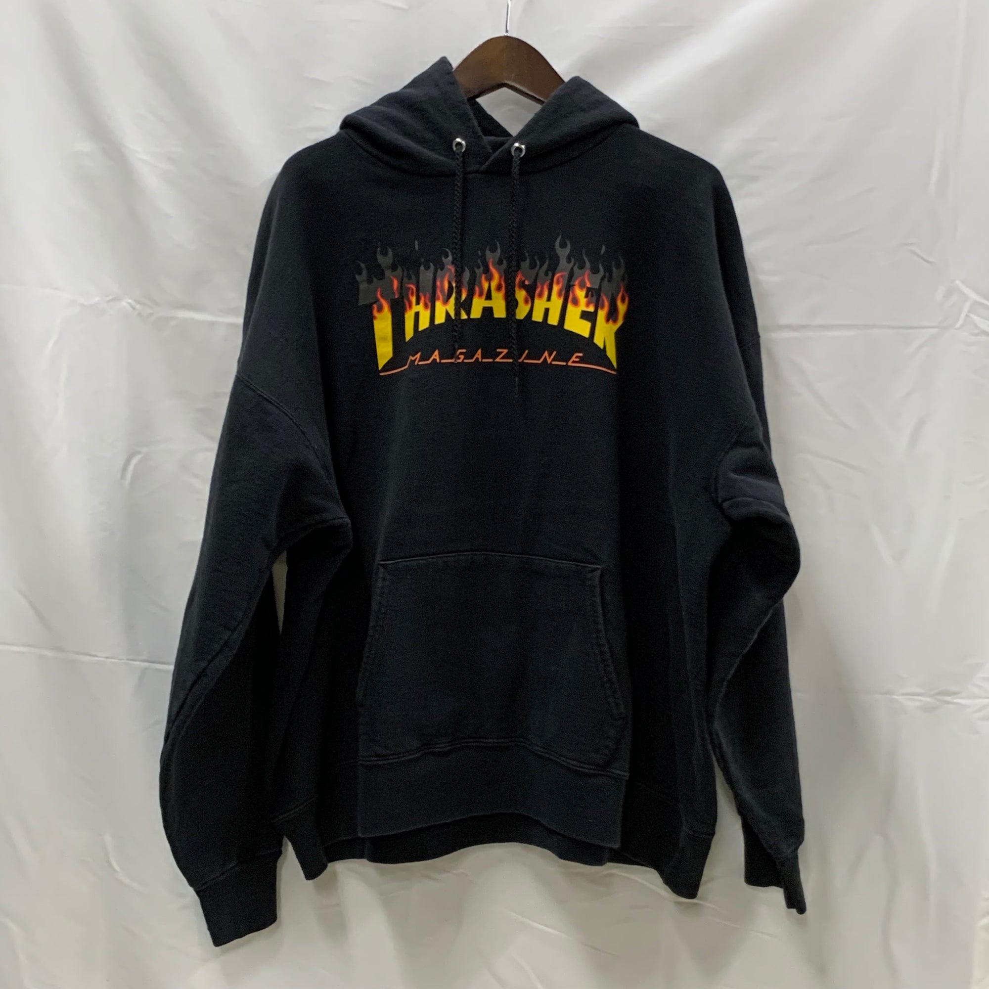 【古着】THRASHER プリント パーカー ブラック XLサイズ