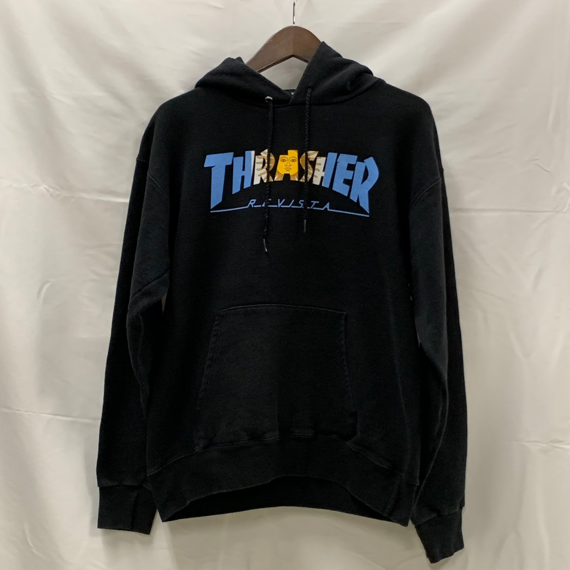 【古着】THRASHER プリント パーカー ブラック Sサイズ