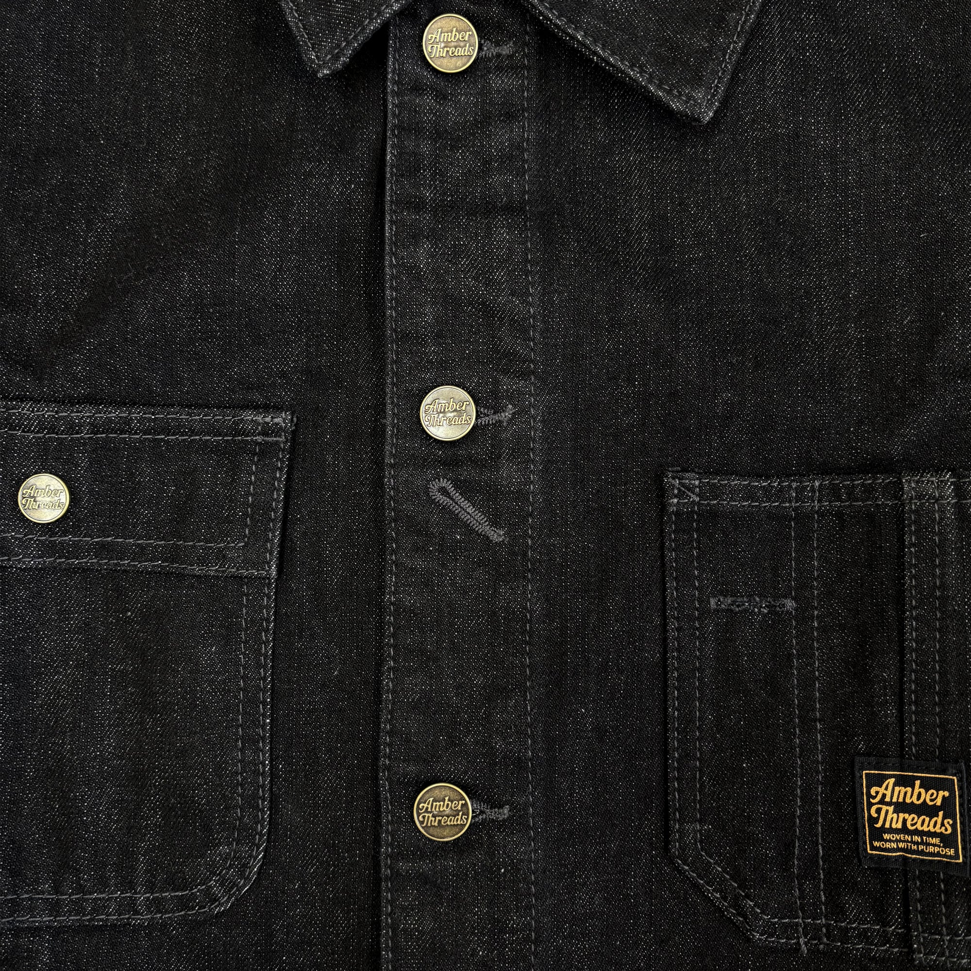 Amber Threads ブラックデニム カバーオールジャケット フロントボタン 胸ポケット ディテール