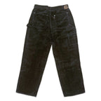 アパレルブランドAmber Threads(アンバースレッズ)のダブルニー ペインターパンツ コーデュロイ、オールシーズン着まわせる万能ズボン。背面のスタイル。