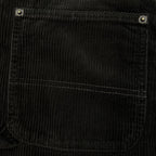 アパレルブランドAmber Threads(アンバースレッズ)のダブルニー ペインターパンツ コーデュロイ、オールシーズン着まわせる万能ズボン。左後ろのポケット。