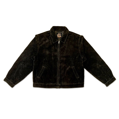 アパレルブランドAmber Threads(アンバースレッズ)のコーデュロイ ハリントンジャケット、3シーズン着まわせる万能アウター。正面のスタイル。