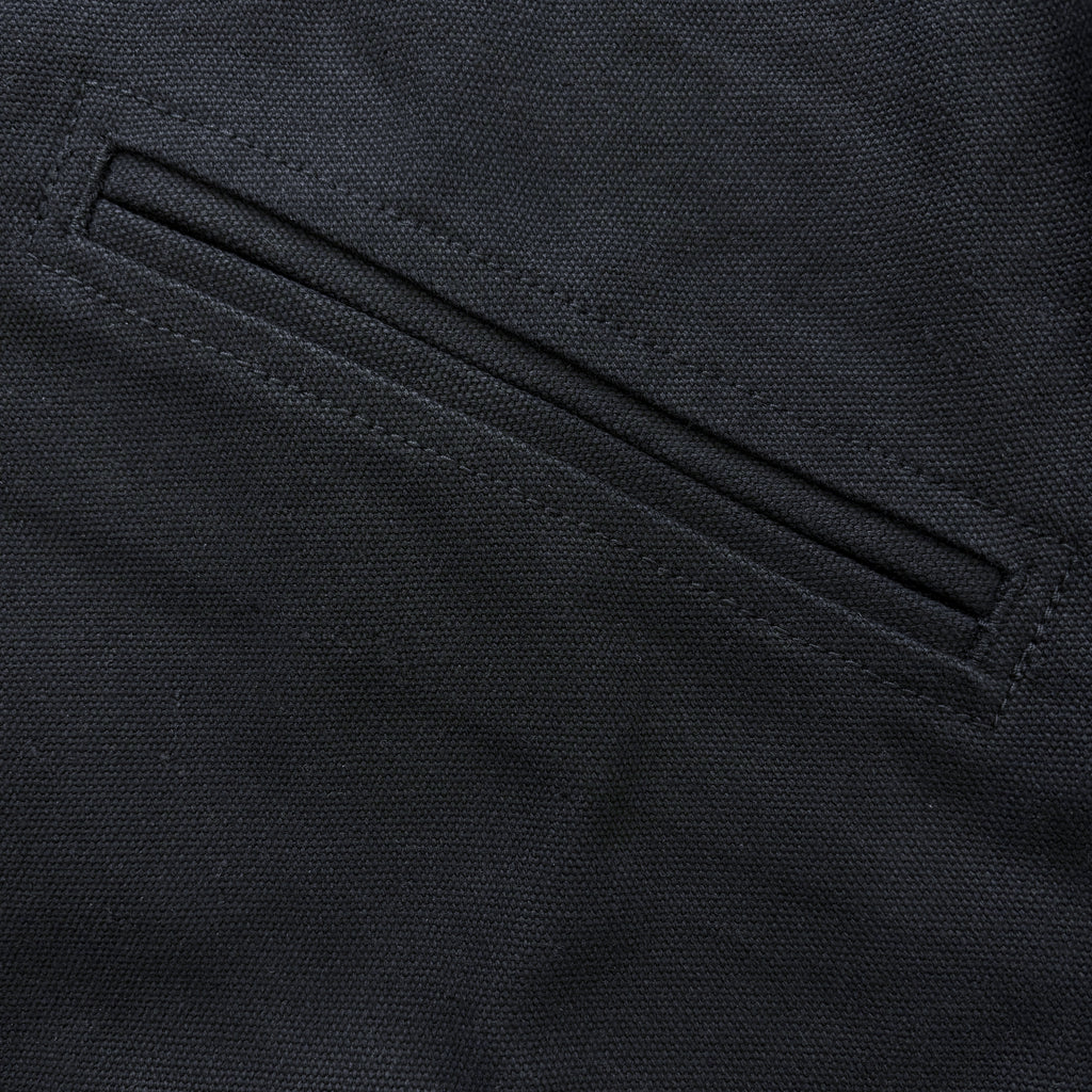 アパレルブランドAmber Threads(アンバースレッズ)のジャケット 襟コーデュロイ コットンキャンバス、3シーズン着まわせる万能アウター。左前のポケット。