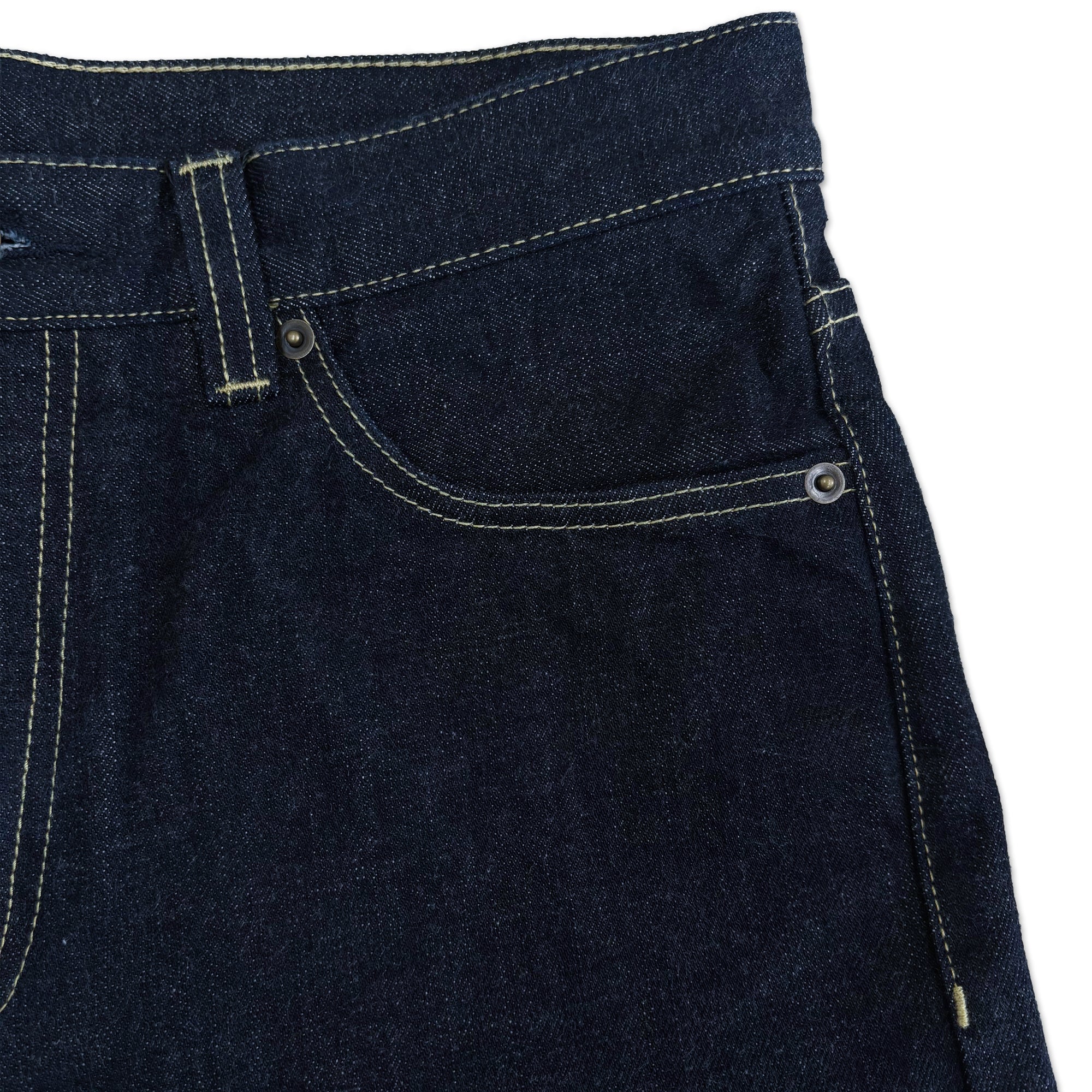 Amber Threads レギュラーストレート デニムパンツ 左ポケット ディテール